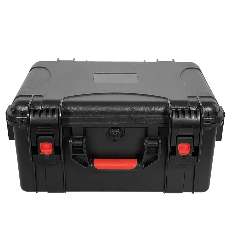 Plastic case without foam